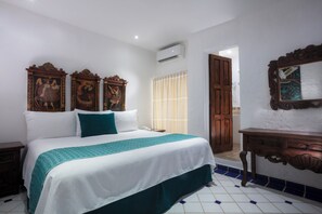 Standard Room, 1 King Bed - Casa Dona Susana (Puerto Vallarta)