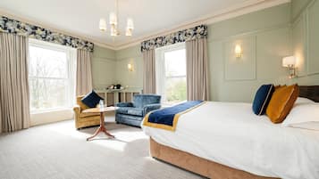 Deluxe Room, 1 Double Bed, Non Smoking | In-room safe, individually decorated, individually furnished, desk