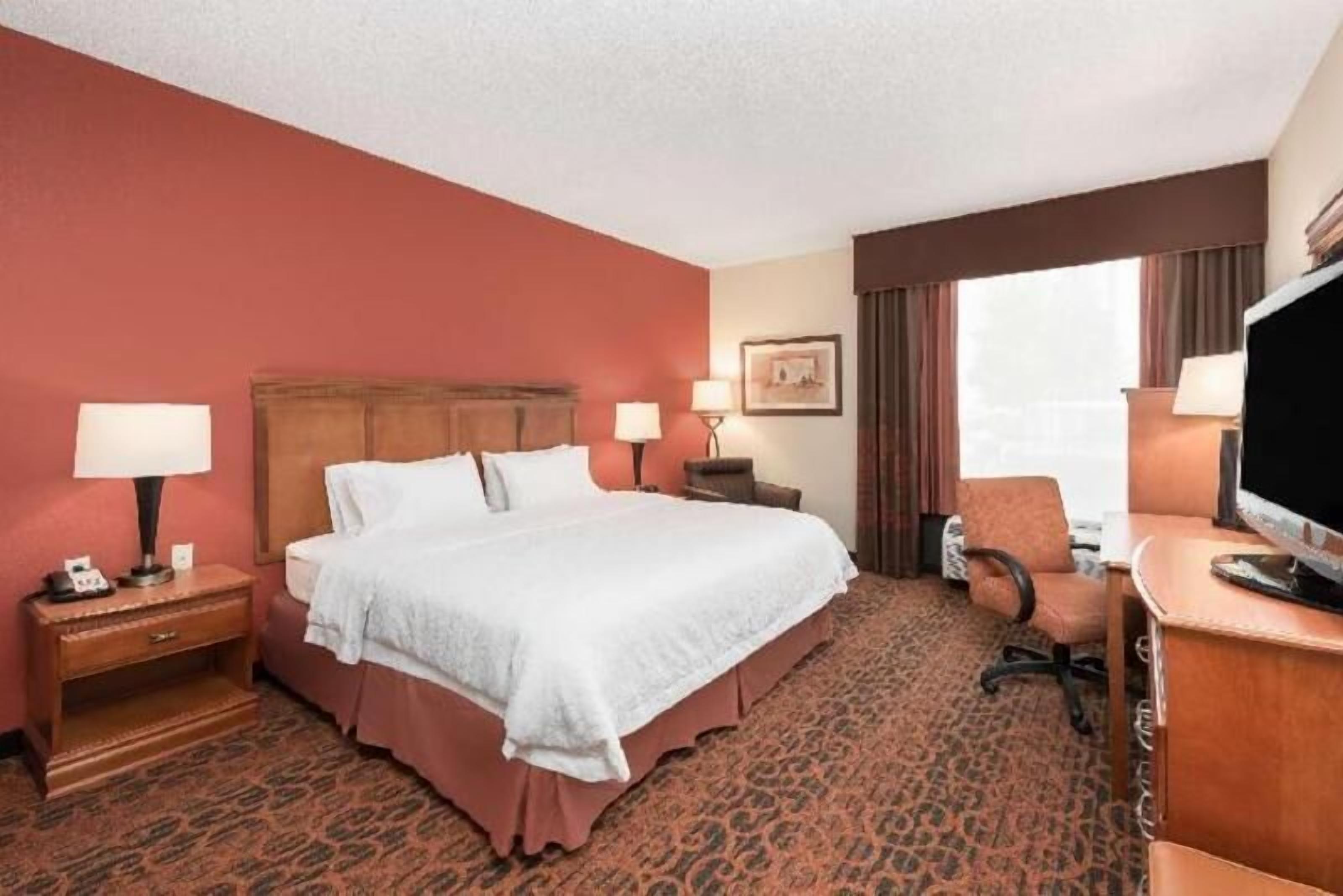 Pillowtop beds, in-room safe, iron/ironing board, free cribs/infant beds