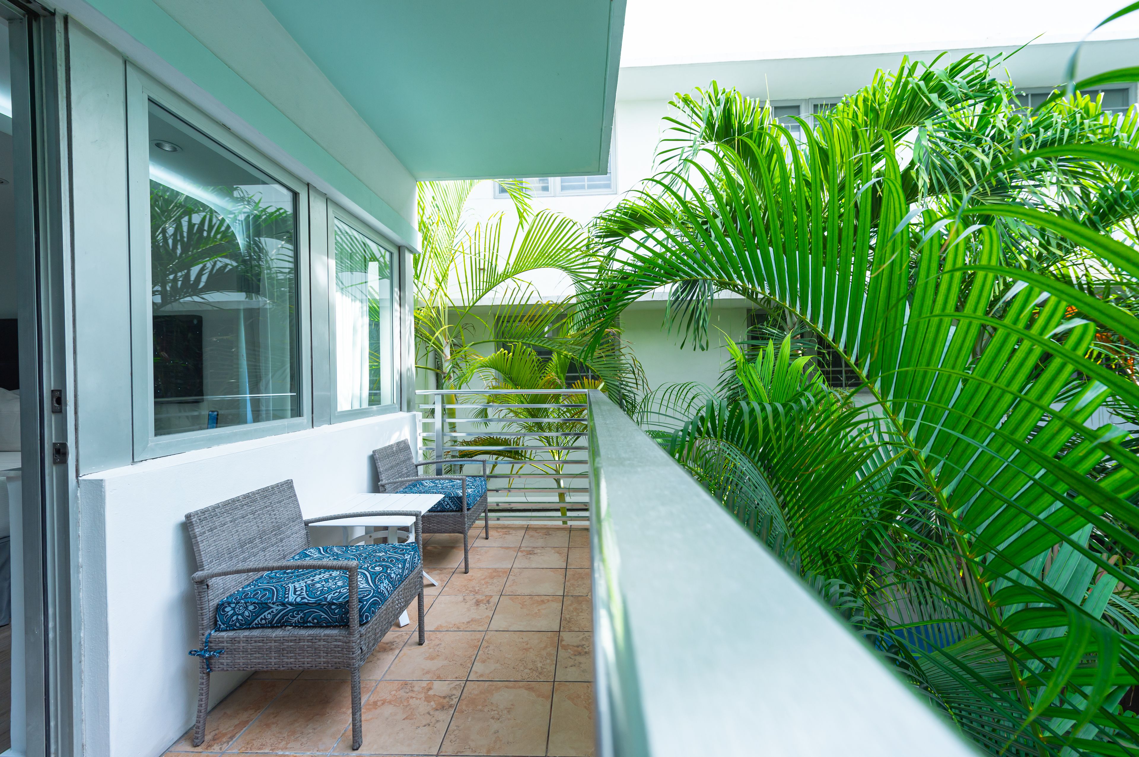 premier room, 1 king bed, balcony, garden view | courtyard view