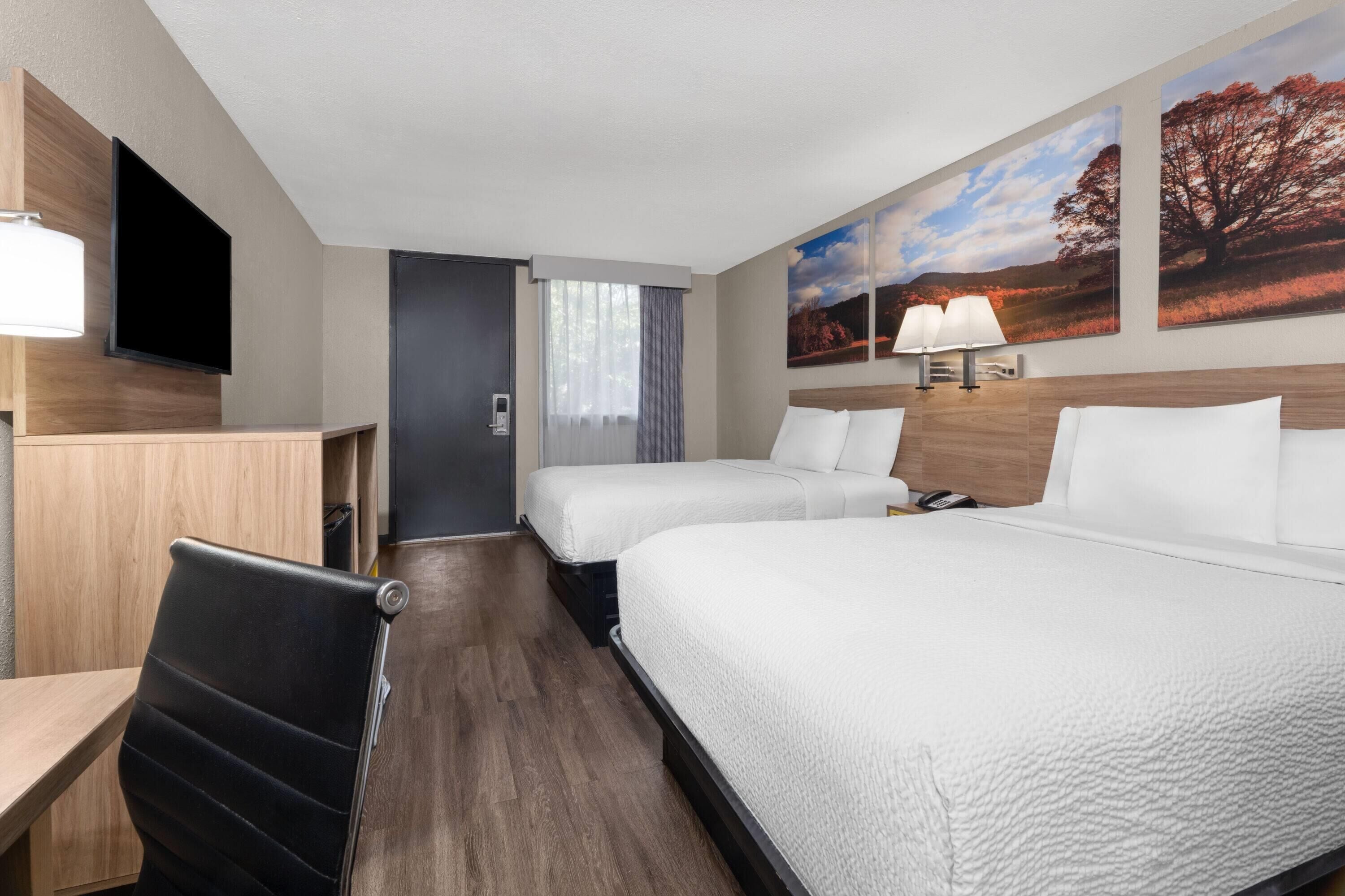 Desk, iron/ironing board, WiFi (free), bed sheets