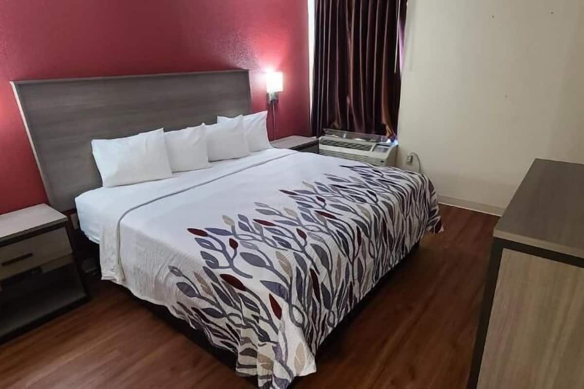 Schreibtisch, Bügeleisen/Bügelbrett, kostenloses WLAN, Bettwäsche