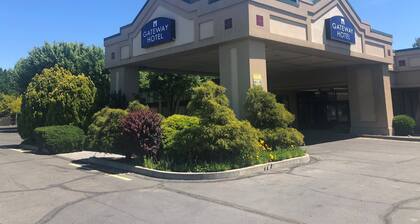 Gateway Hotel