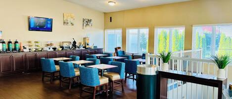 Free daily continental breakfast