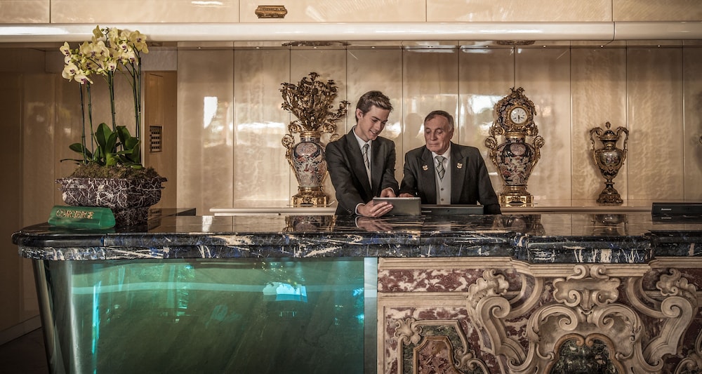 Rome Cavalieri, A Waldorf Astoria Hotel by null