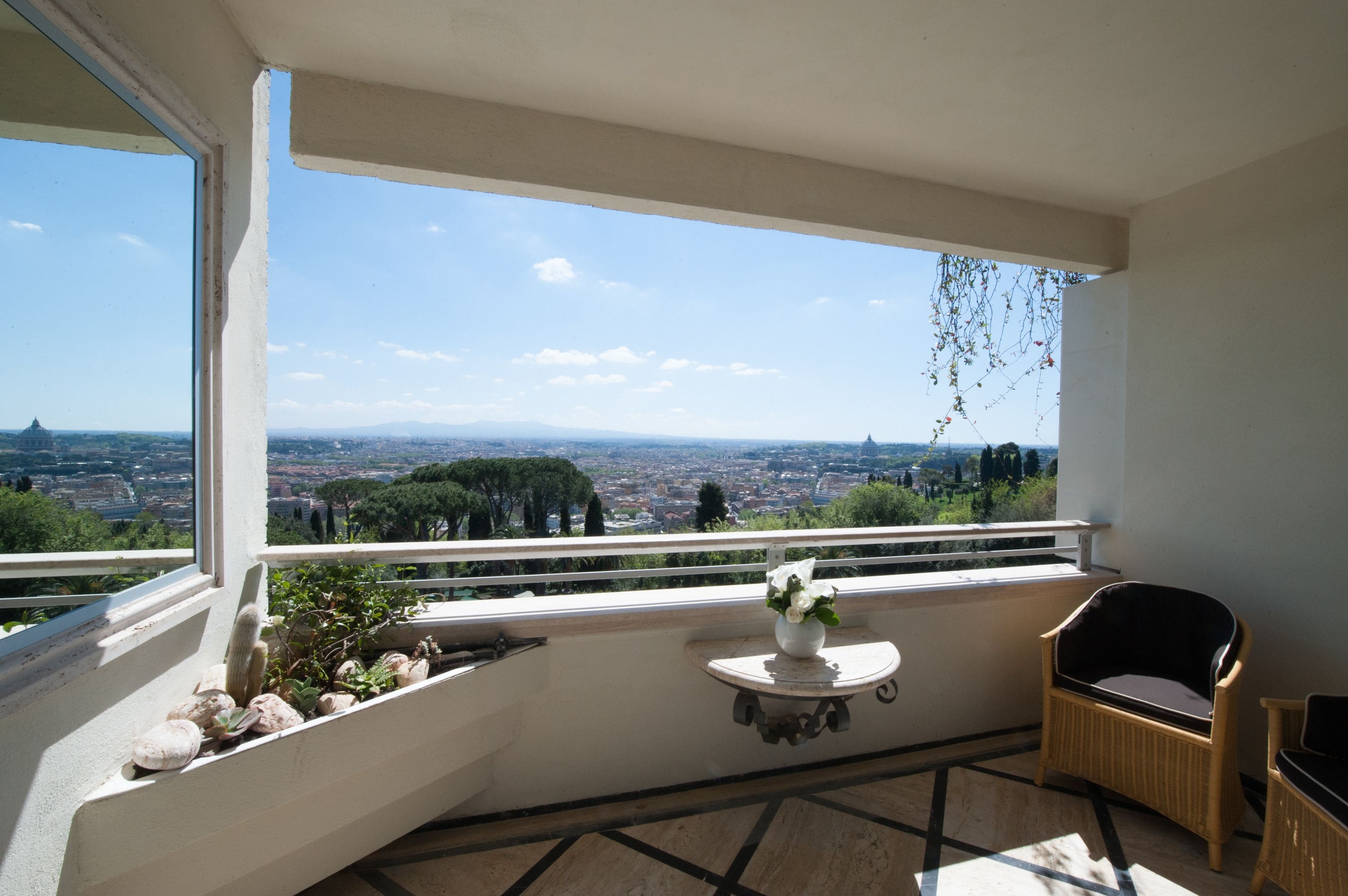 premium suite, 1 king bed, business lounge access (rome view) | balcony
