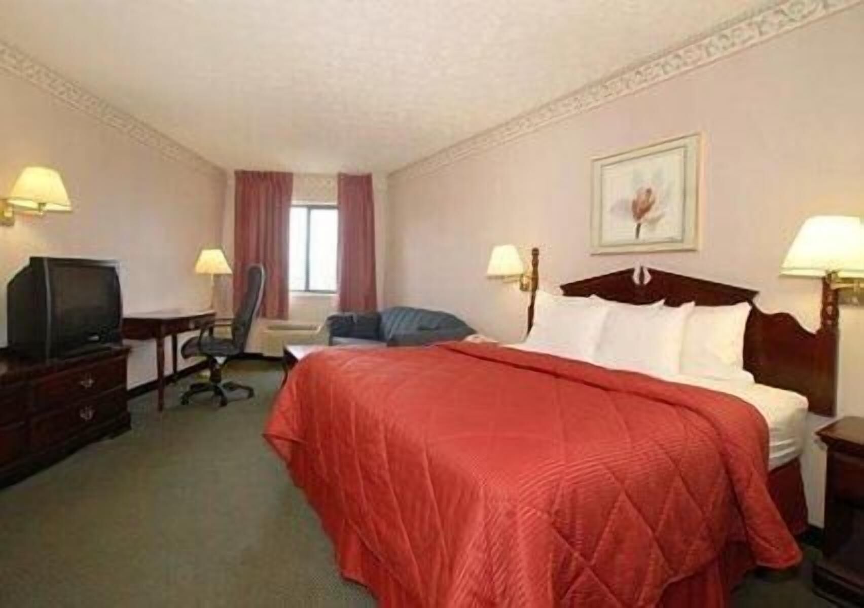 Iron/ironing board, rollaway beds, free WiFi, bed sheets