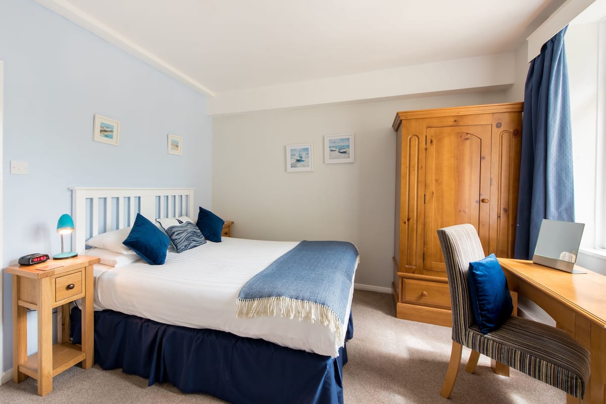 Standard-Einzelzimmer (1 Adult ) | Hochwertige Bettwaren, individuell dekoriert, individuell eingerichtet