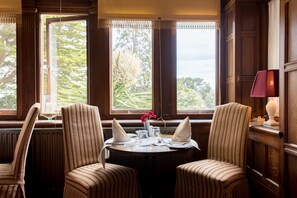 Komplett frokost hver dag (GBP 8 per person)