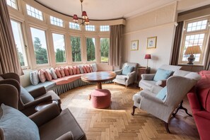 Lobby sitting area - Northfield Hotel (Minehead)