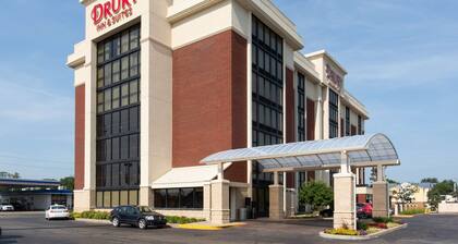 Drury Inn & Suites Terre Haute