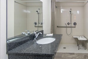 Accessible bathroom - Motel 6 Atlanta, GA - Atlanta Airport (Atlanta)