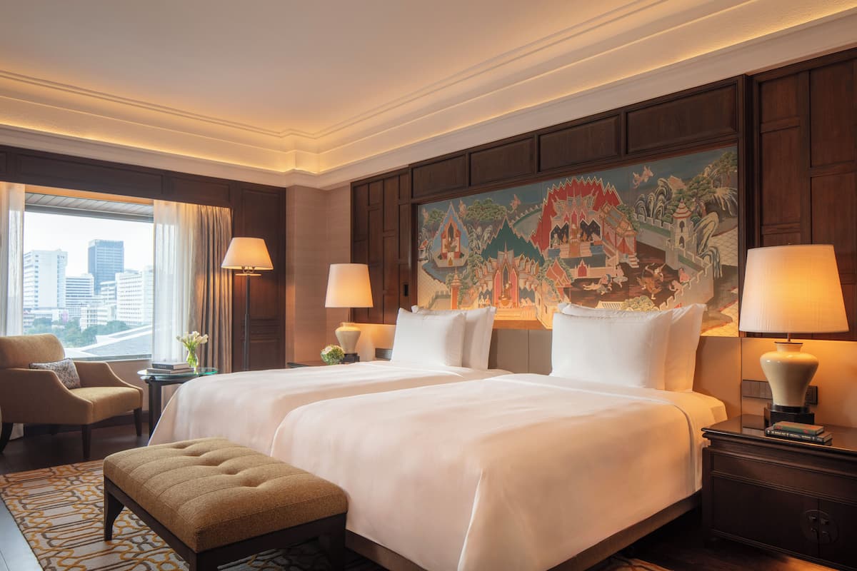 Premium bedding, down duvets, minibar, in-room safe
