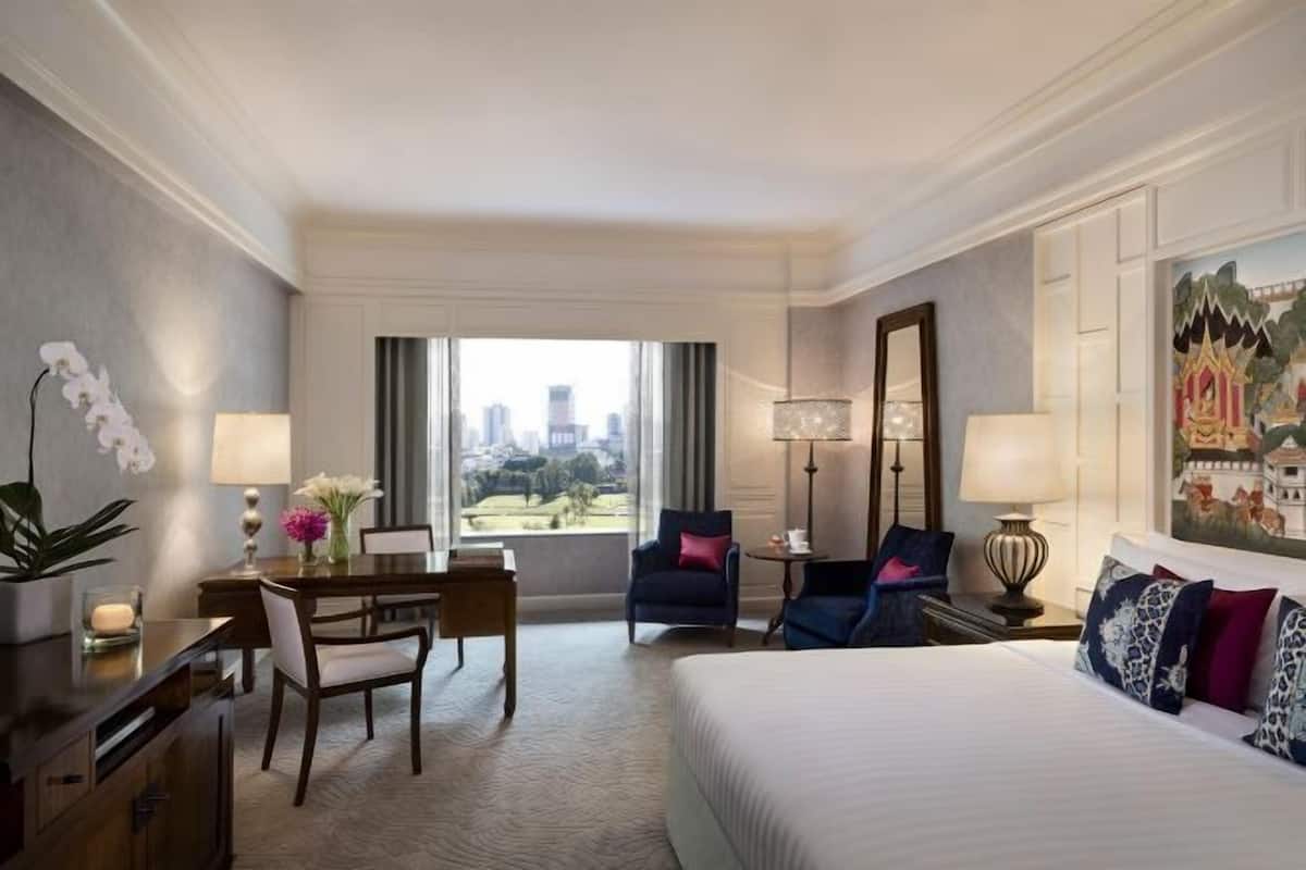 1 bedroom, premium bedding, down duvets, minibar