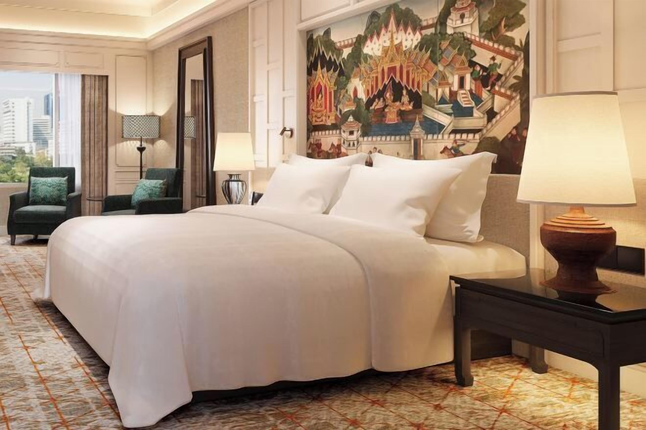 Ropa de cama de alta calidad, edredones de plumas, minibar y caja fuerte