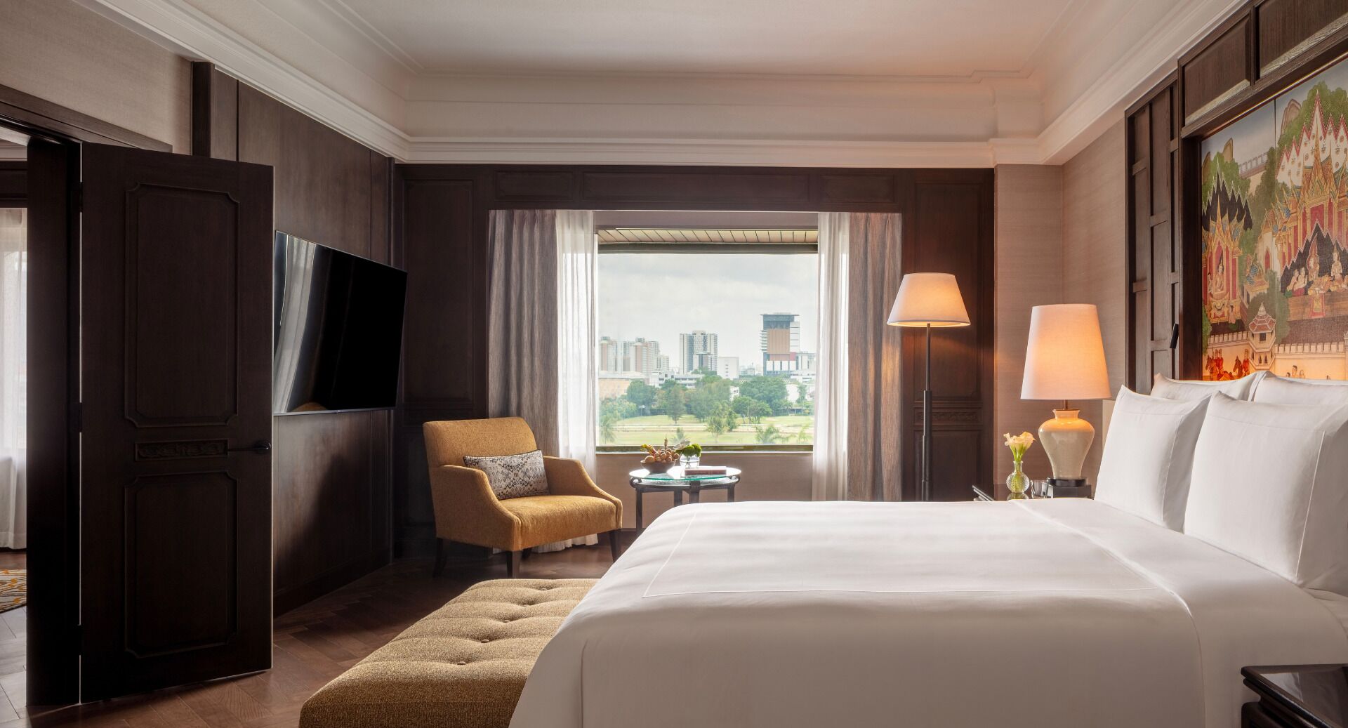 Suite ejecutiva (Kasara) | Ropa de cama de alta calidad, edredones de plumas, minibar y caja fuerte