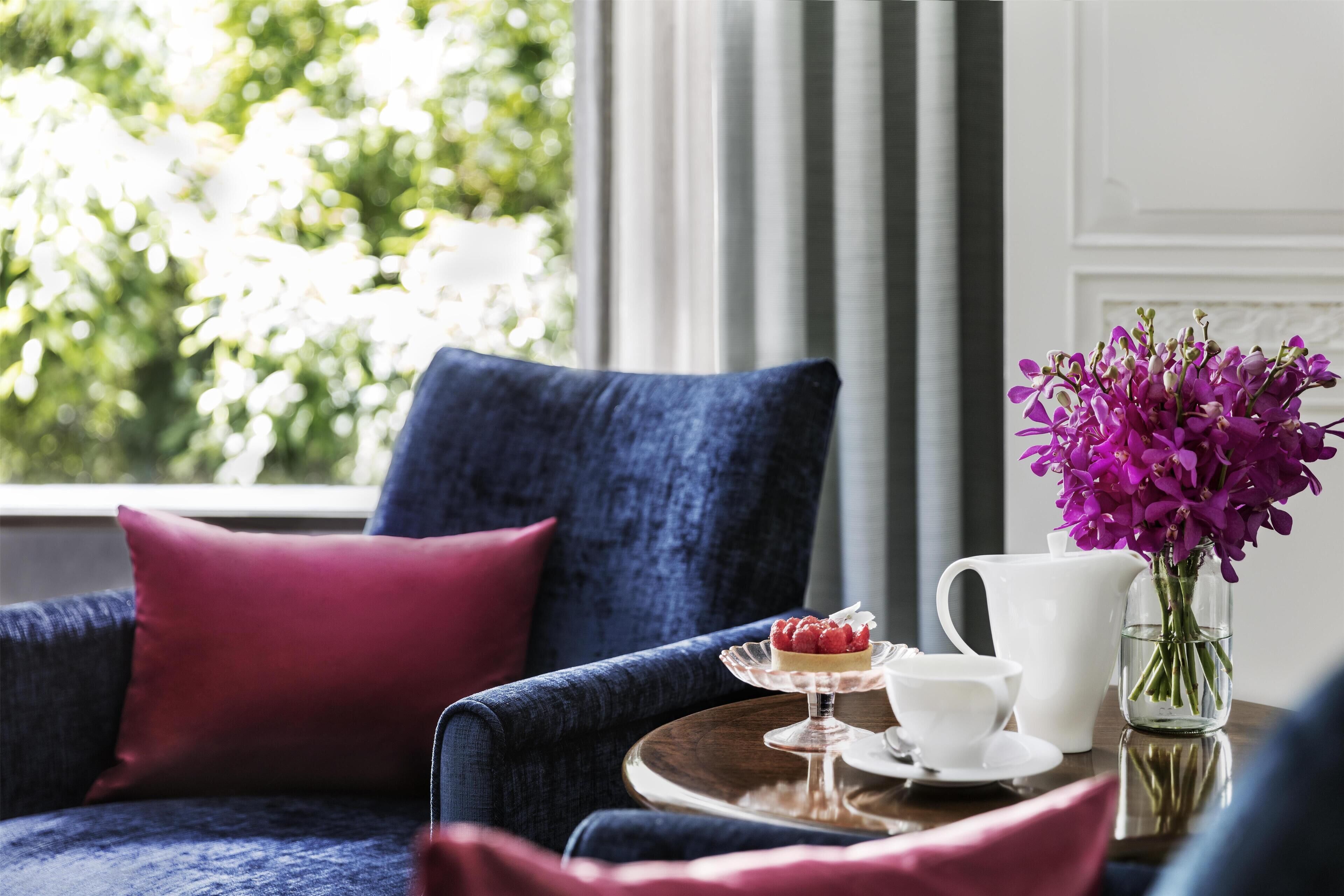 Habitación Deluxe | Ropa de cama de alta calidad, edredones de plumas, minibar y caja fuerte