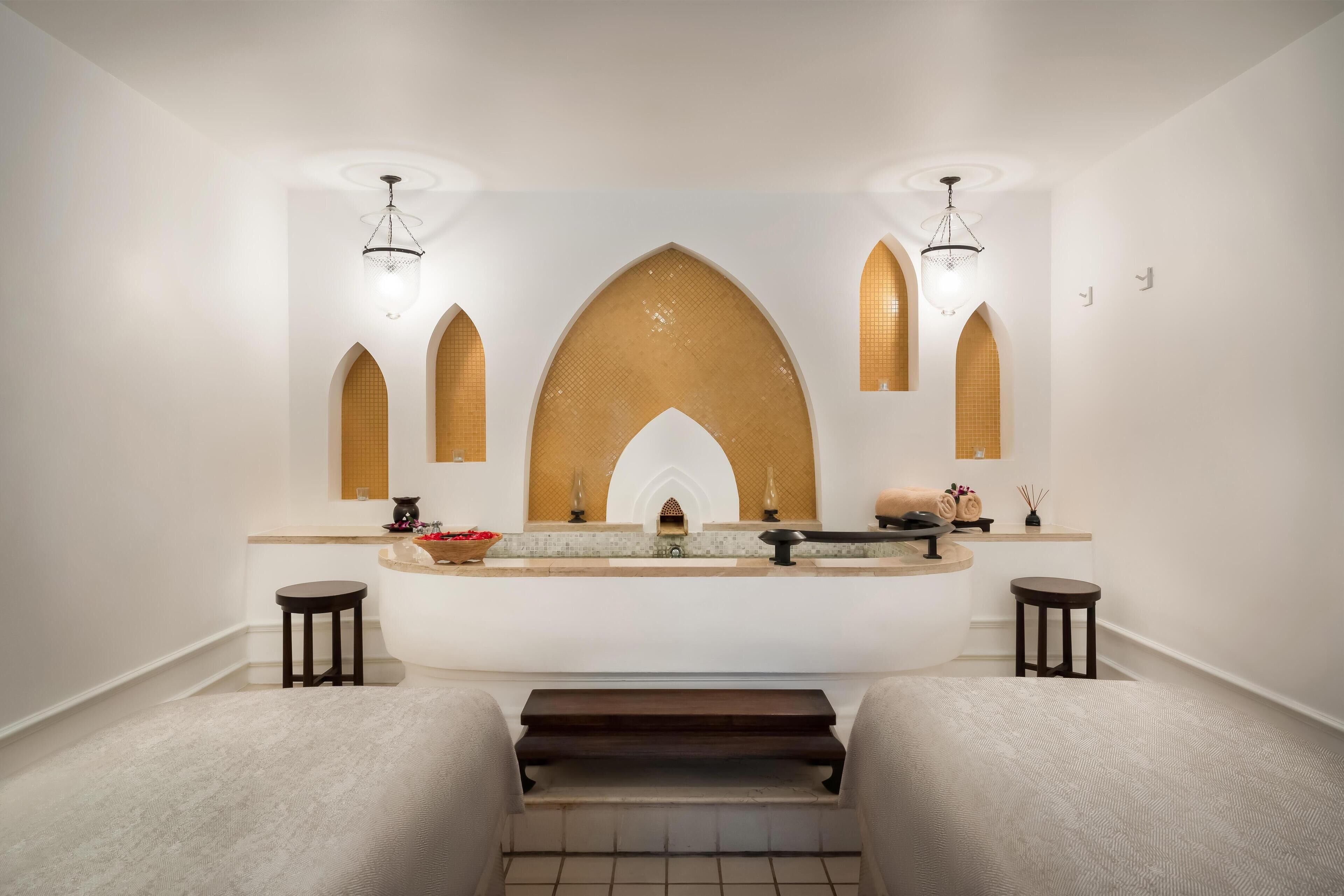 Couples treatment room(s), hot tub, body treatments, aromatherapy