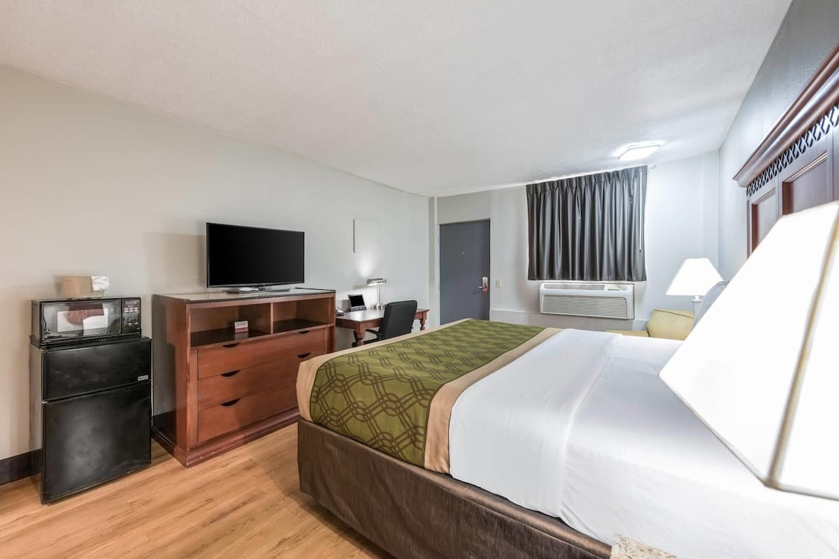 Desk, iron/ironing board, free cribs/infant beds, free WiFi