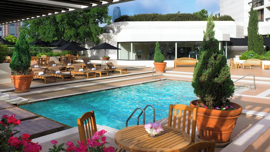 Houston Grand Hotel - River Oaks