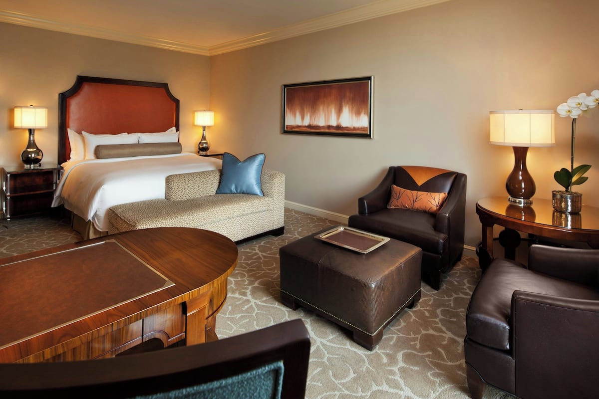 Egyptian cotton sheets, premium bedding, minibar, in-room safe