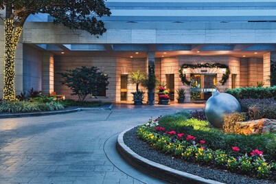 Houston Grand Hotel - River Oaks