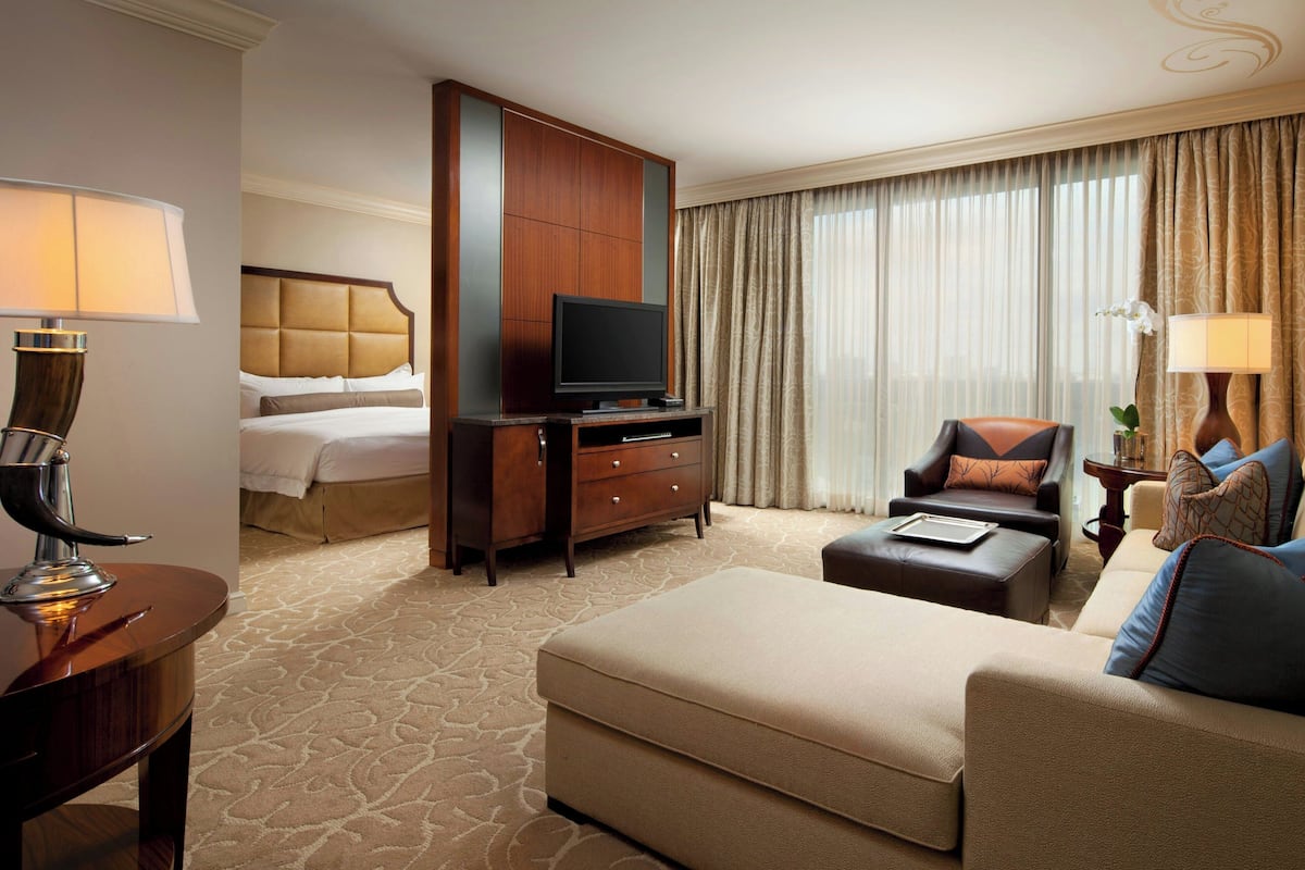 Junior Suite, 1 King Bed | Egyptian cotton sheets, premium bedding, minibar, in-room safe