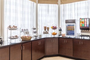 Free daily continental breakfast