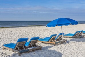 On the beach - Sleep Inn Orange Beach (Orange Beach)