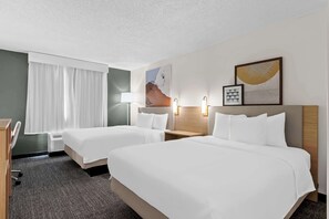 Room, 2 Queen Beds, Accessible (Mobility & Hearing, Roll-in Shower)