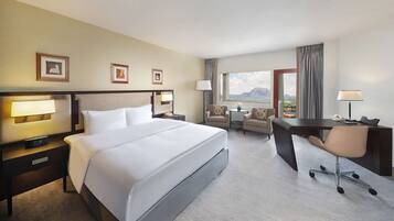 Deluxe kamer, 1 kingsize bed | Lakens van Egyptisch katoen, luxe beddengoed, donzen dekbedden