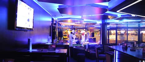 Quán bar thể thao