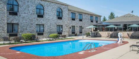 Seasonal outdoor pool