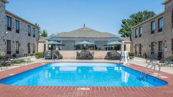 Seasonal outdoor pool