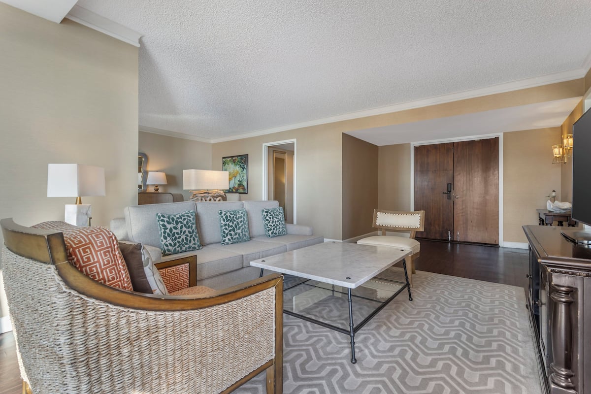 Room, 1 King Bed (Bayfront Corpus Christi)