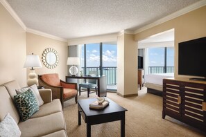 Executive Suite, 1 King Bed | Egyptian cotton sheets, premium bedding, down comforters, in-room safe
