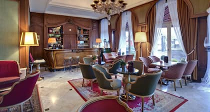 Grand Hotel Cravat