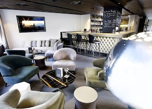 Bar (in der Unterkunft)