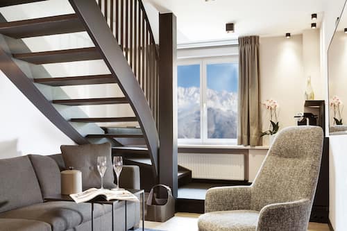 Luxury Suite | Premium bedding, in-room safe, desk, blackout drapes