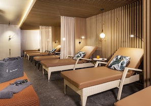 Indoor pool, pool loungers