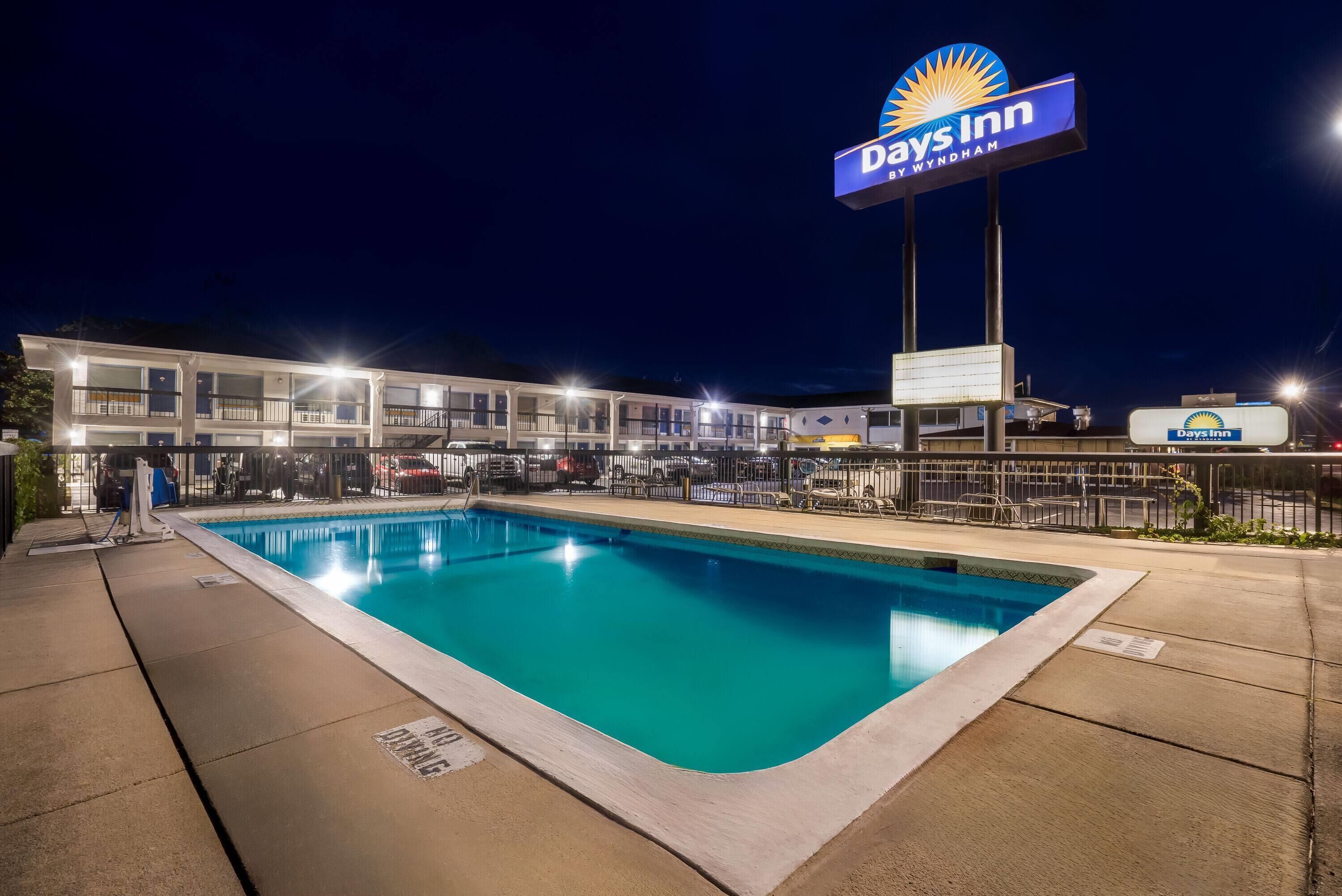 Piscina externa sazonal