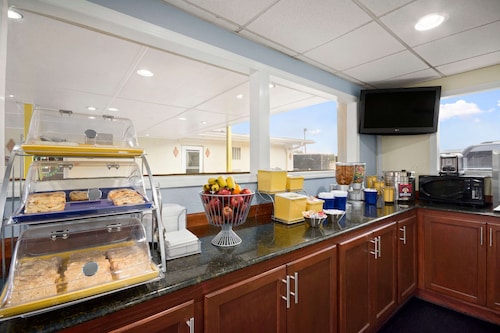 Days Inn by Wyndham Jacksonville NC
