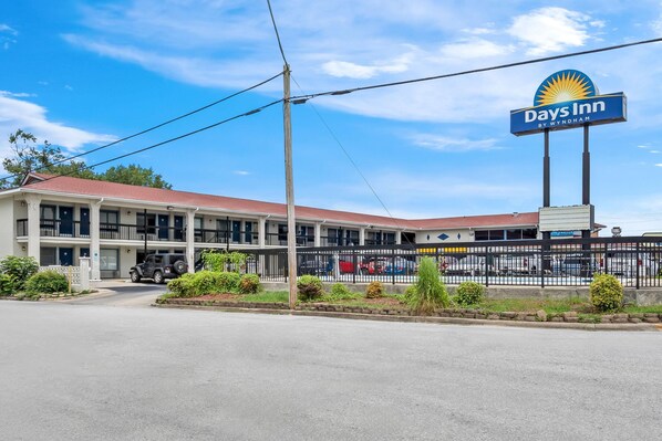 Exterior - Days Inn by Wyndham Jacksonville NC (Jacksonville)