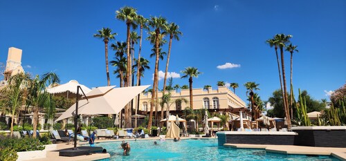 Crowne Plaza Phoenix - Chandler Golf Resort by IHG