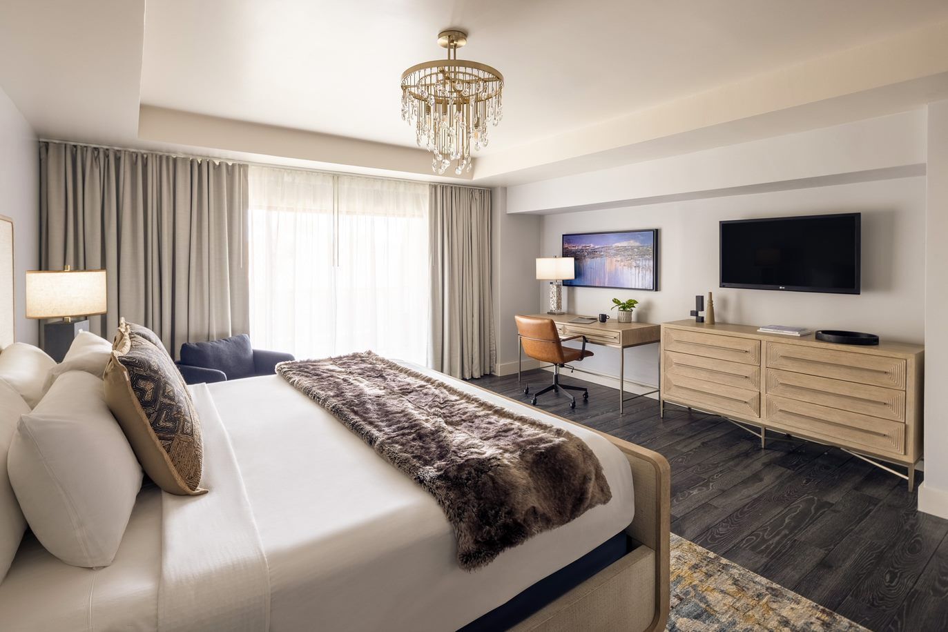 Suite, 1 Bedroom, Balcony, Courtyard View (Dining) | 1 bedroom, premium bedding, desk, laptop workspace