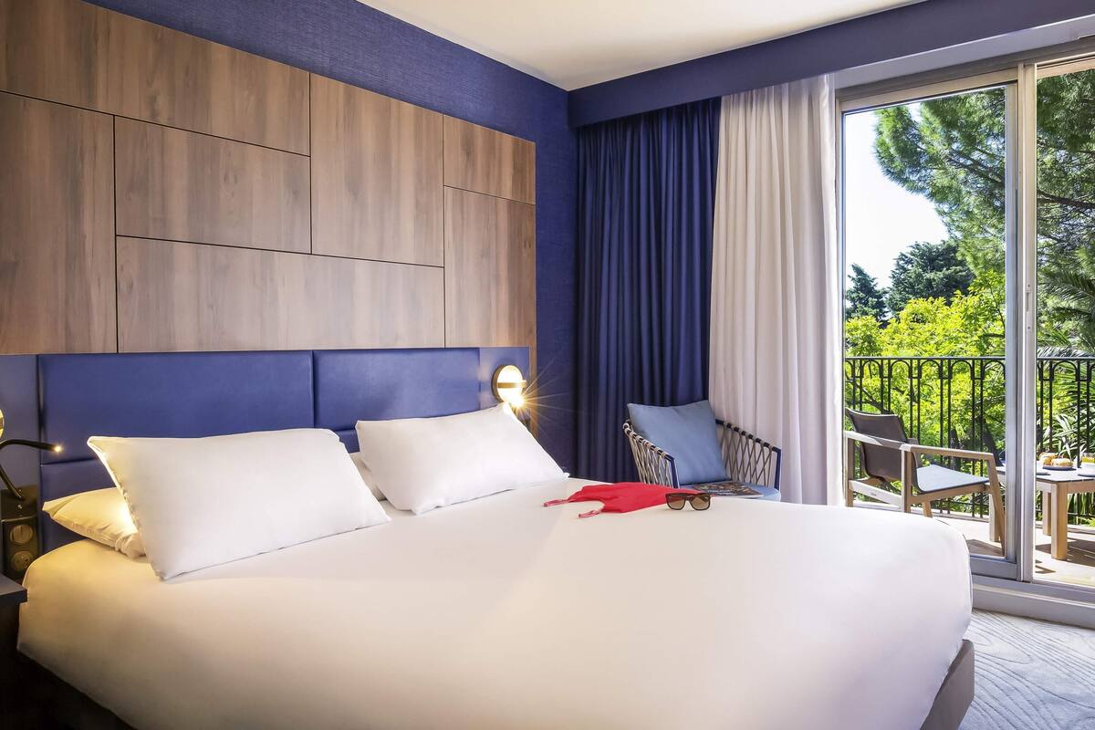 privilege, room, 1 double bed, patio, garden view | 1 bedroom, premium bedding, in-room safe, individually decorated