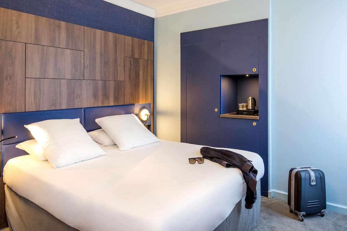 Klassieke kamer, 1 tweepersoonsbed | Luxe beddengoed, een kluis op de kamer, een bureau, een laptopwerkplek