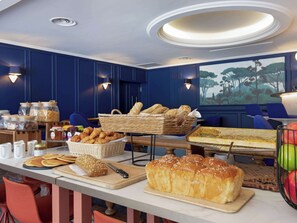 Morgenmadsbuffet hver dag (20 EUR pr. person)