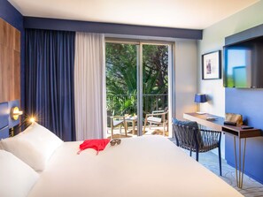 Privilege, Room, 1 Double Bed with Sofa bed, Balcony, Garden View | Premium bedding, in-room safe, individually decorated - Mercure Marseille Centre Bompard La Corniche (Marseille)