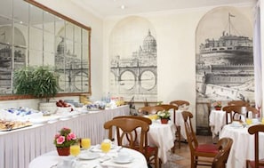 Free daily buffet breakfast